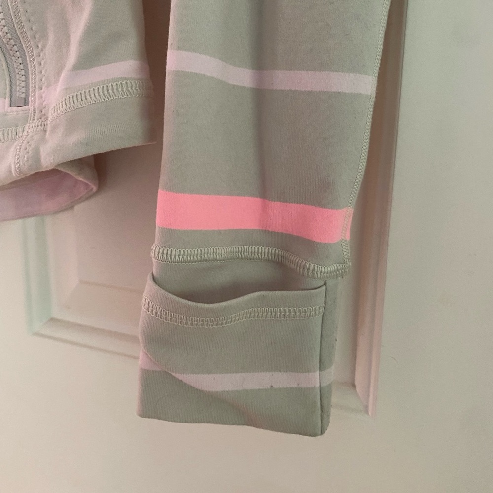 Rare Lululemon Define Jacket - Picture 5 of 10